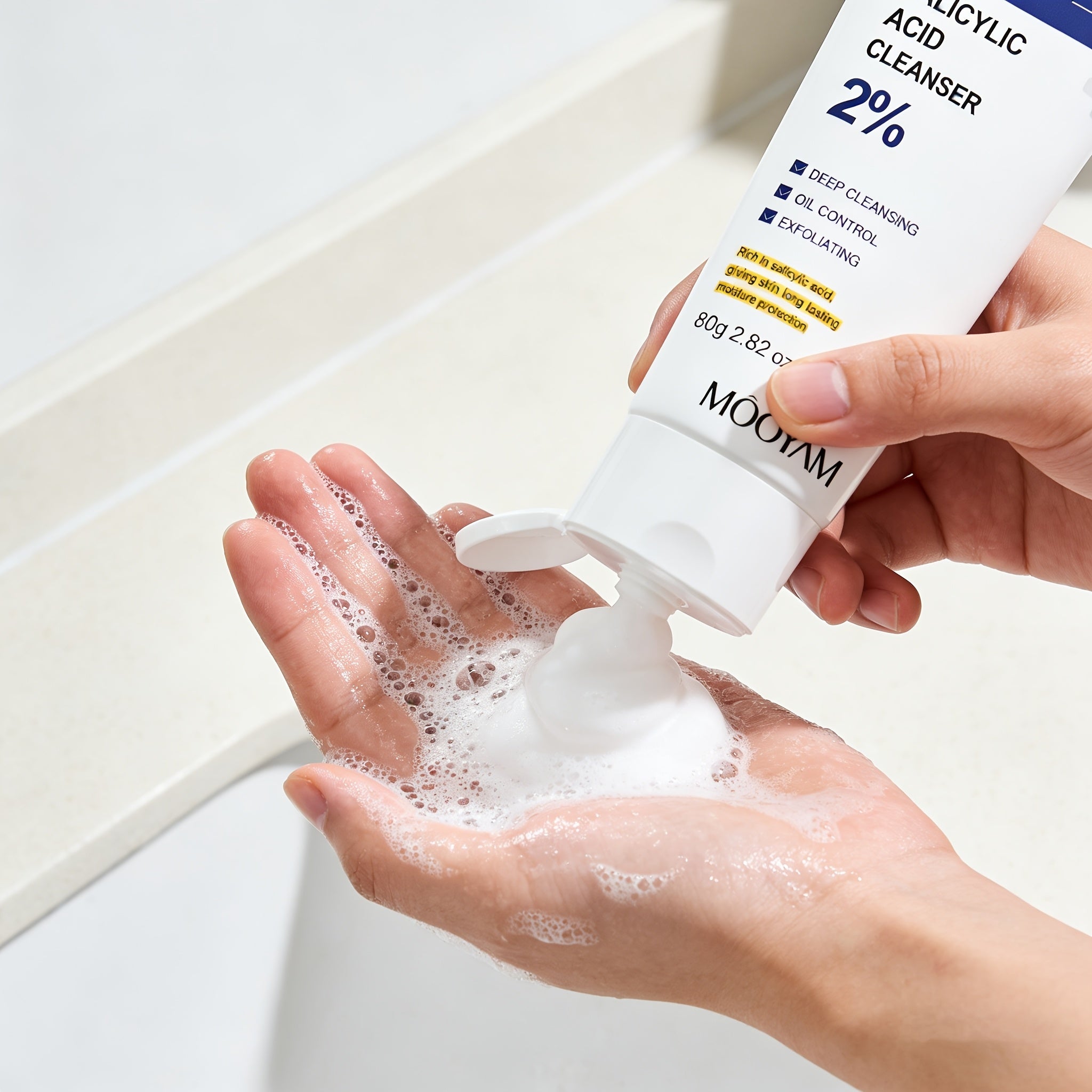 MOOYAM 2% Salicylic Acid Cleanser, Oil-control Exfoliating Face Wash, Deeply Cleanses Impurities In Pores And On The Nose, Gentle And Moisturizing Without Tightness, Daily Facial Cleanser for Men And Women, Essential for Easter Travel